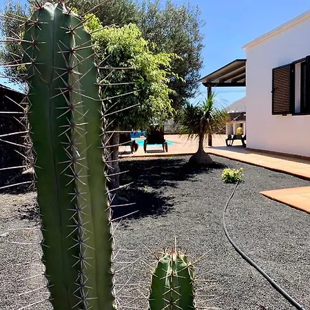 Casas Tomare Ii * San Bartolomé